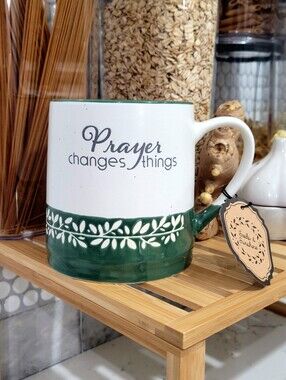 Prayer Changes Things Ceramic 20 oz Mug — Green and Cream